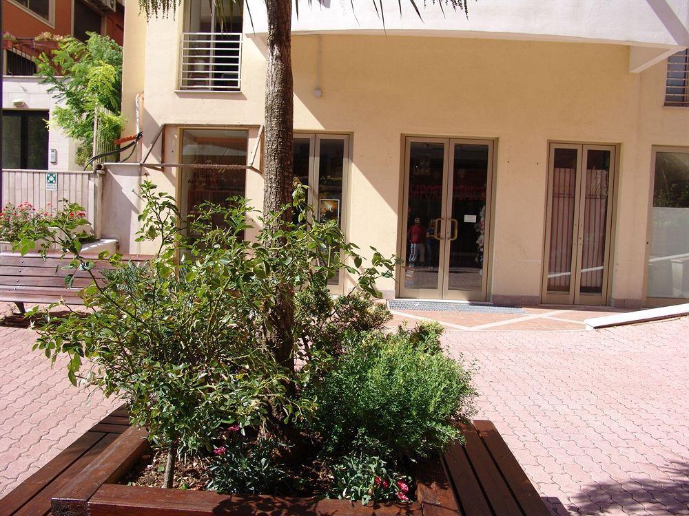 V7 Hotel San Giovanni Rotondo Exterior foto